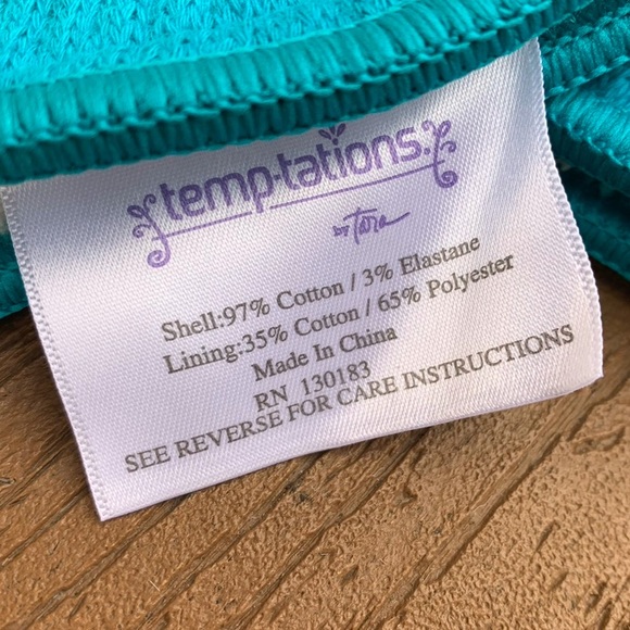 🆕TARA TESHER TEMPTATIONS OVEN GLOVES “EGGHUNT” SIZE SMALL/MED NWTS! - Picture 3 of 3